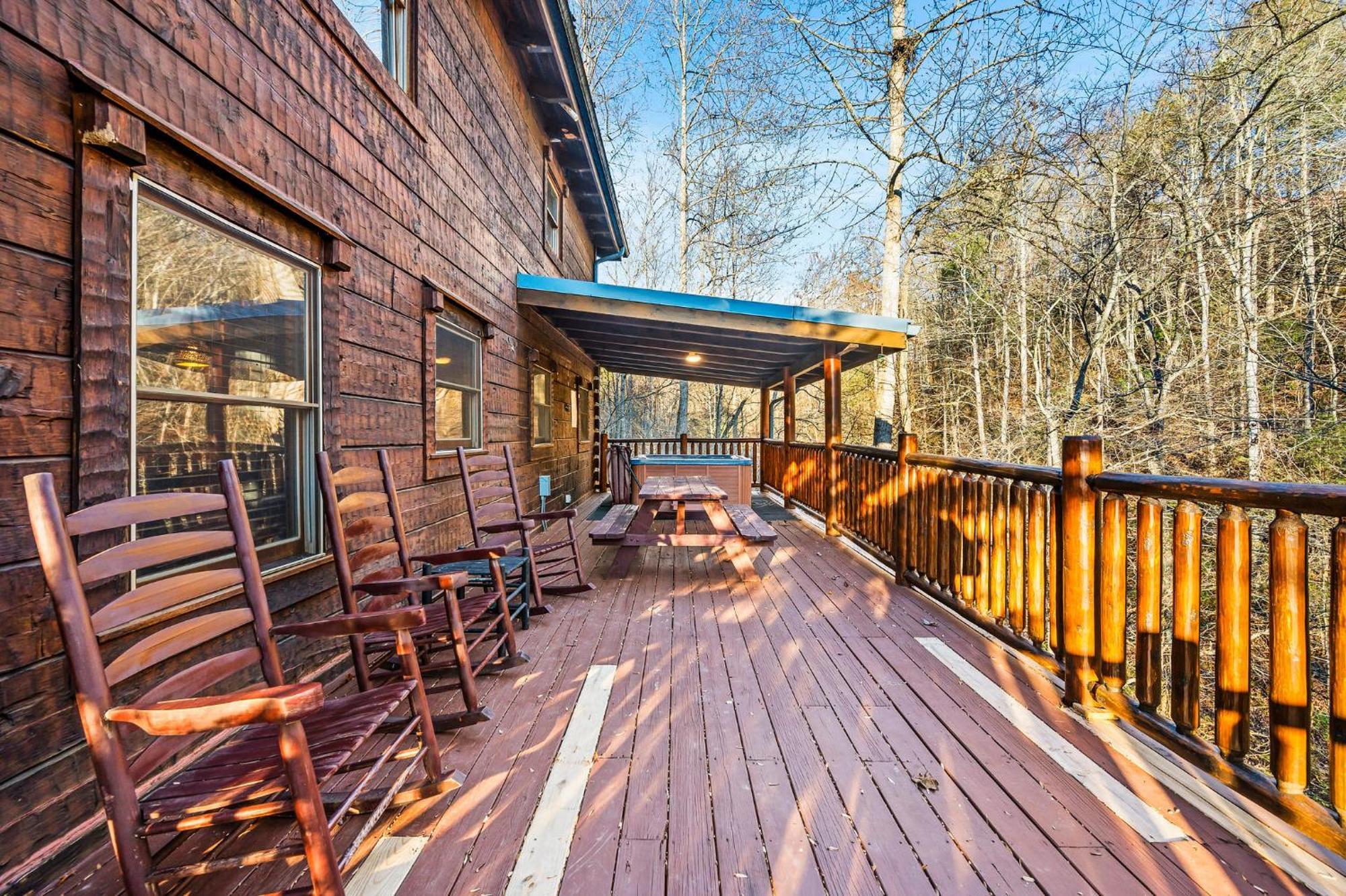 Mountain Laurel Holiday Home Gatlinburg Eksteriør bilde