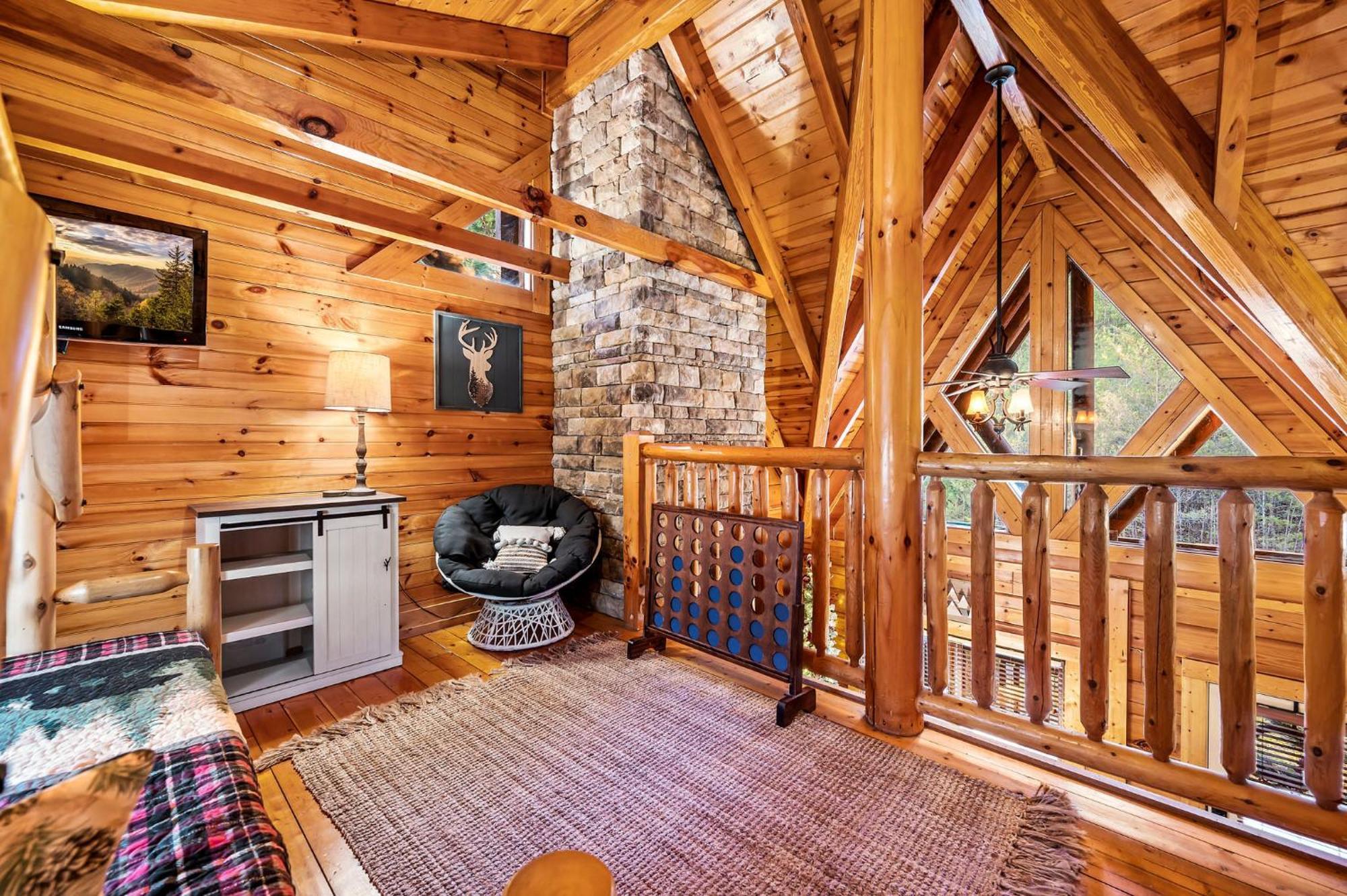 Mountain Laurel Holiday Home Gatlinburg Eksteriør bilde