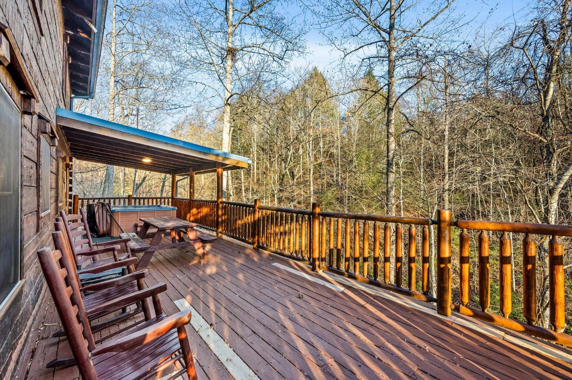 Mountain Laurel Holiday Home Gatlinburg Eksteriør bilde